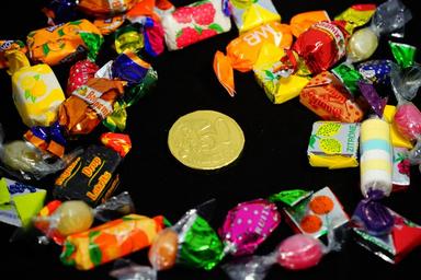 candy-hand-made-sweets-treat-295596.jpg