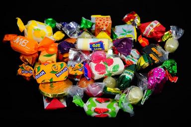 candy-hand-made-sweets-treat-295585.jpg