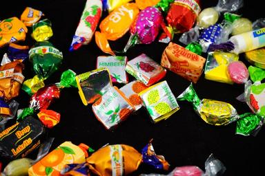 candy-hand-made-sweets-treat-295601.jpg