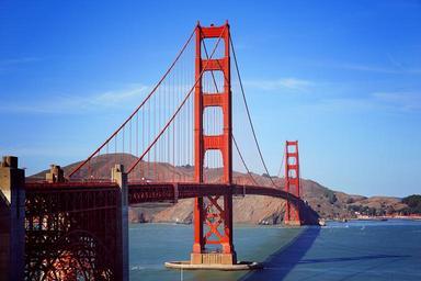 Golden_Gate_Bridge_under_Blue_Sky.jpg